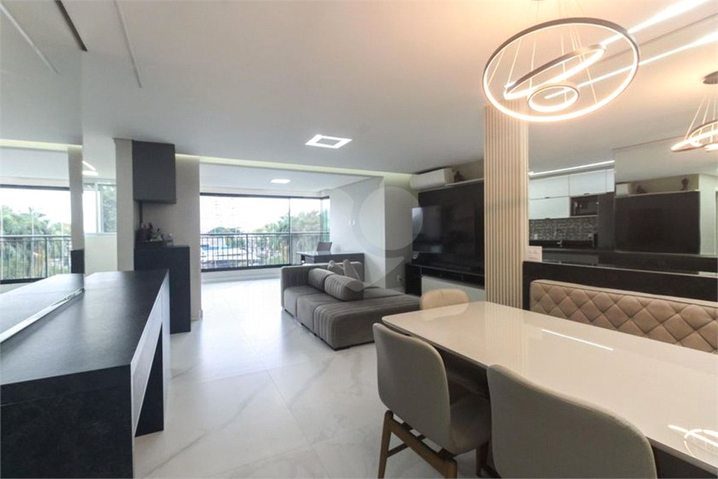 Apartamento à venda com 3 suítes em Parque São Jorge, São Paulo, SP