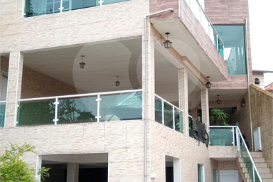 Excelente Sobrado na Cidade Lider - Casa - vendo