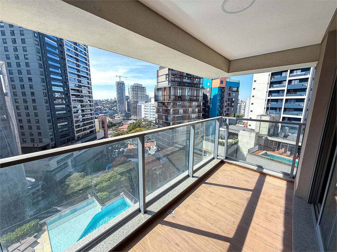 Apartamento à venda com 3 suítes em Sumarezinho, São Paulo, SP
