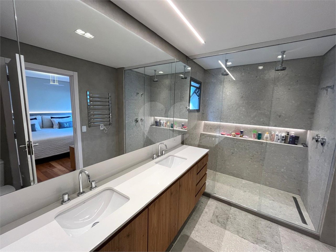 Apartamento à venda com 4 quartos, sendo 2 suítes, em Sumaré, São Paulo, SP