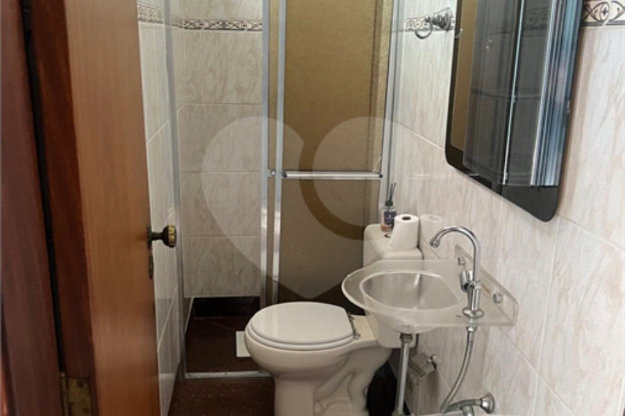 Sobrado à venda com 4 quartos, sendo 3 suítes, em Santana, São Paulo, SP