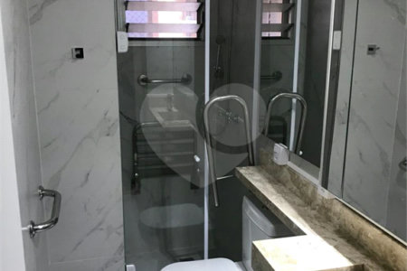 Apartamento à venda com 3 quartos, sendo 1 suíte, em Vila Andrade, São Paulo, SP