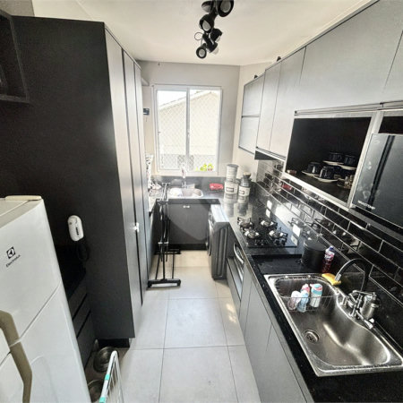Casa à venda com 2 quartos, sendo 1 suíte, no condomínio Residencial Jasmin, Itapetininga - SP