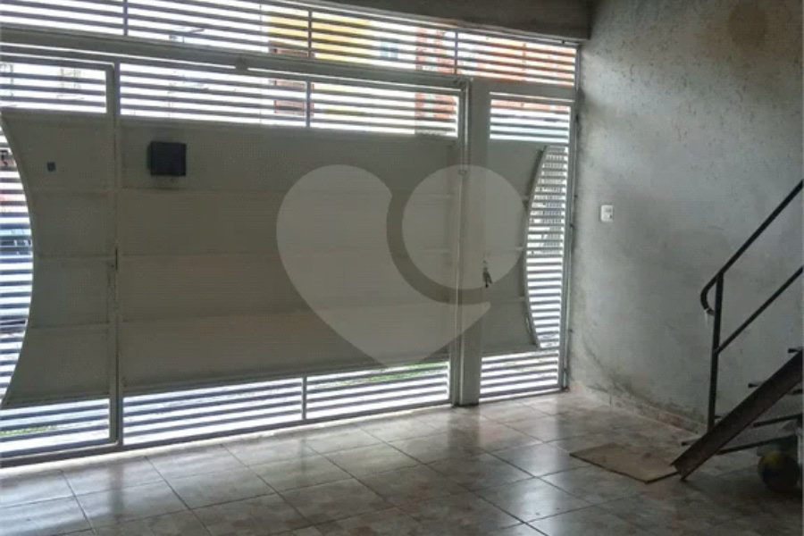 Sobrado à venda com 4 quartos em Tremembé, São Paulo, SP