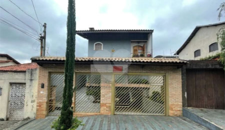 Sobrado à venda com 4 quartos, sendo 2 suítes,  em Vila Maria Alta, São Paulo, SP