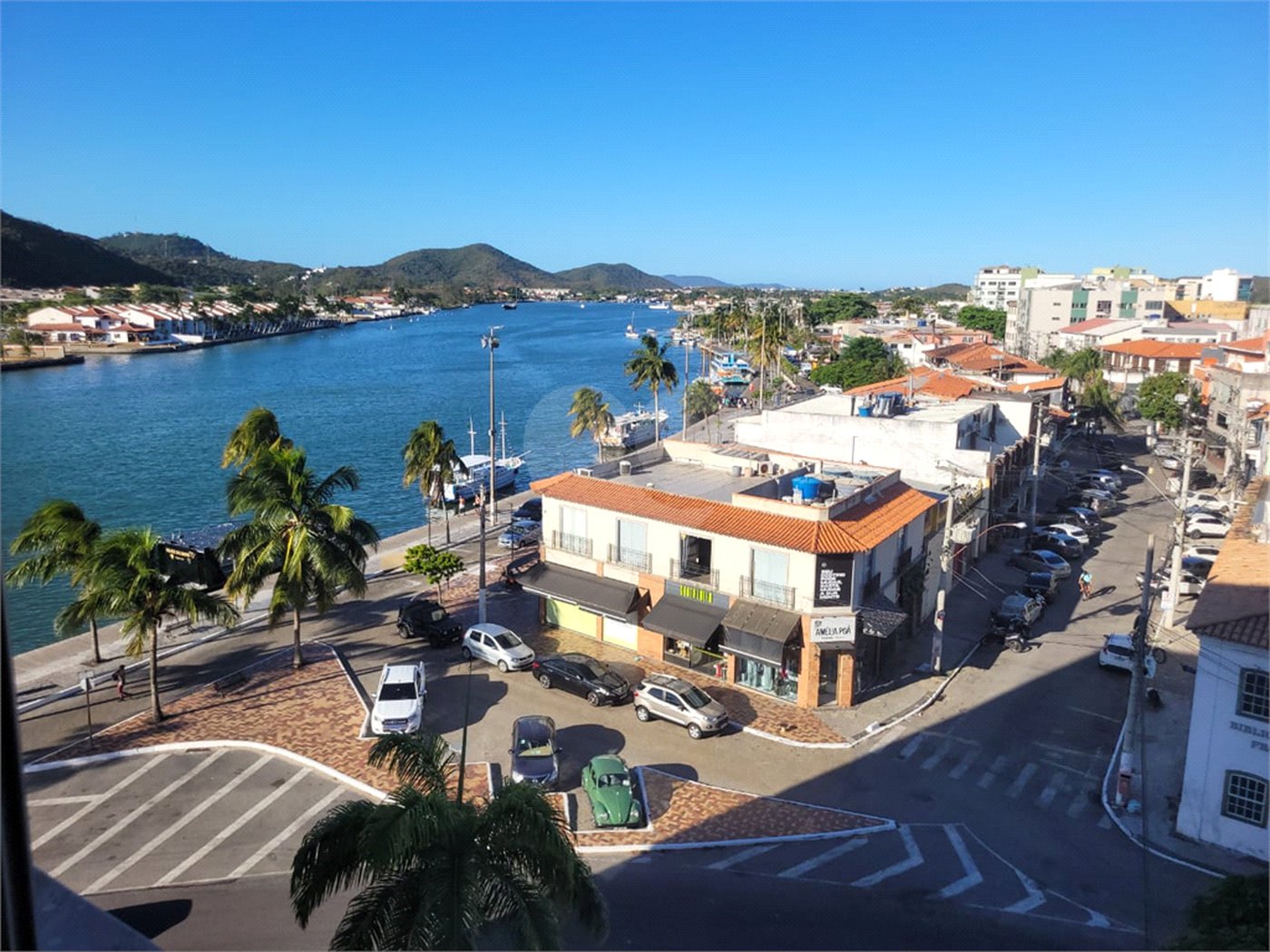 Apartamento à venda com 2 quartos no Centro, Cabo Frio, RJ