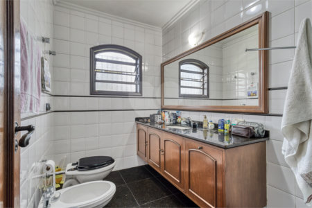 Casa Térrea à venda com 4 suítes em Alto da Boa Vista, São Paulo, SP