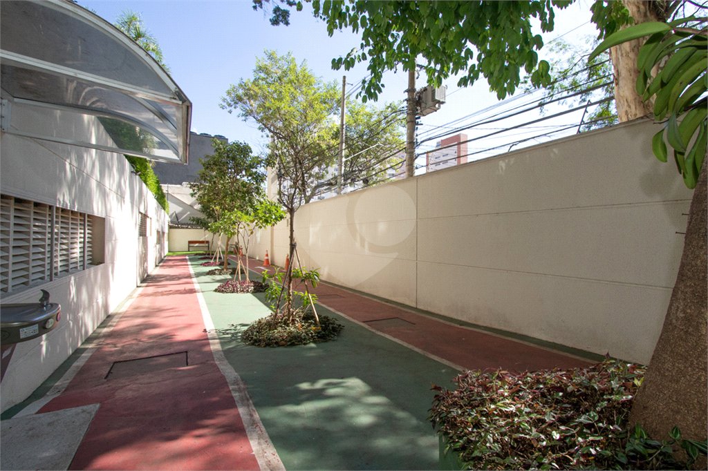 Apartamento à venda com 4 quartos, sendo 3 suítes,  em Vila Romana, São Paulo, SP