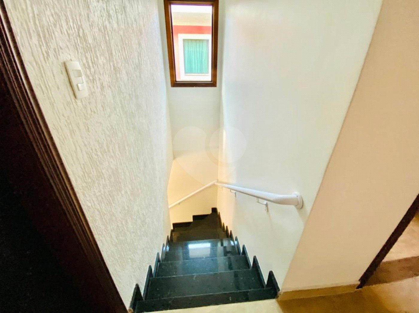 Sobrado à venda com 3 quartos, sendo 1 suíte, em Tremembé, São Paulo, SP