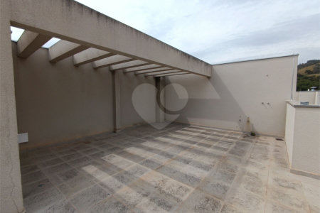 Apartamento à venda com 2 quartos, sendo 1 suíte, em Bairro do Cambará, São Roque, SP