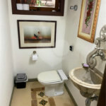 Casa à venda com 6 suítes em Massaguaçu, Caraguatatuba, SP