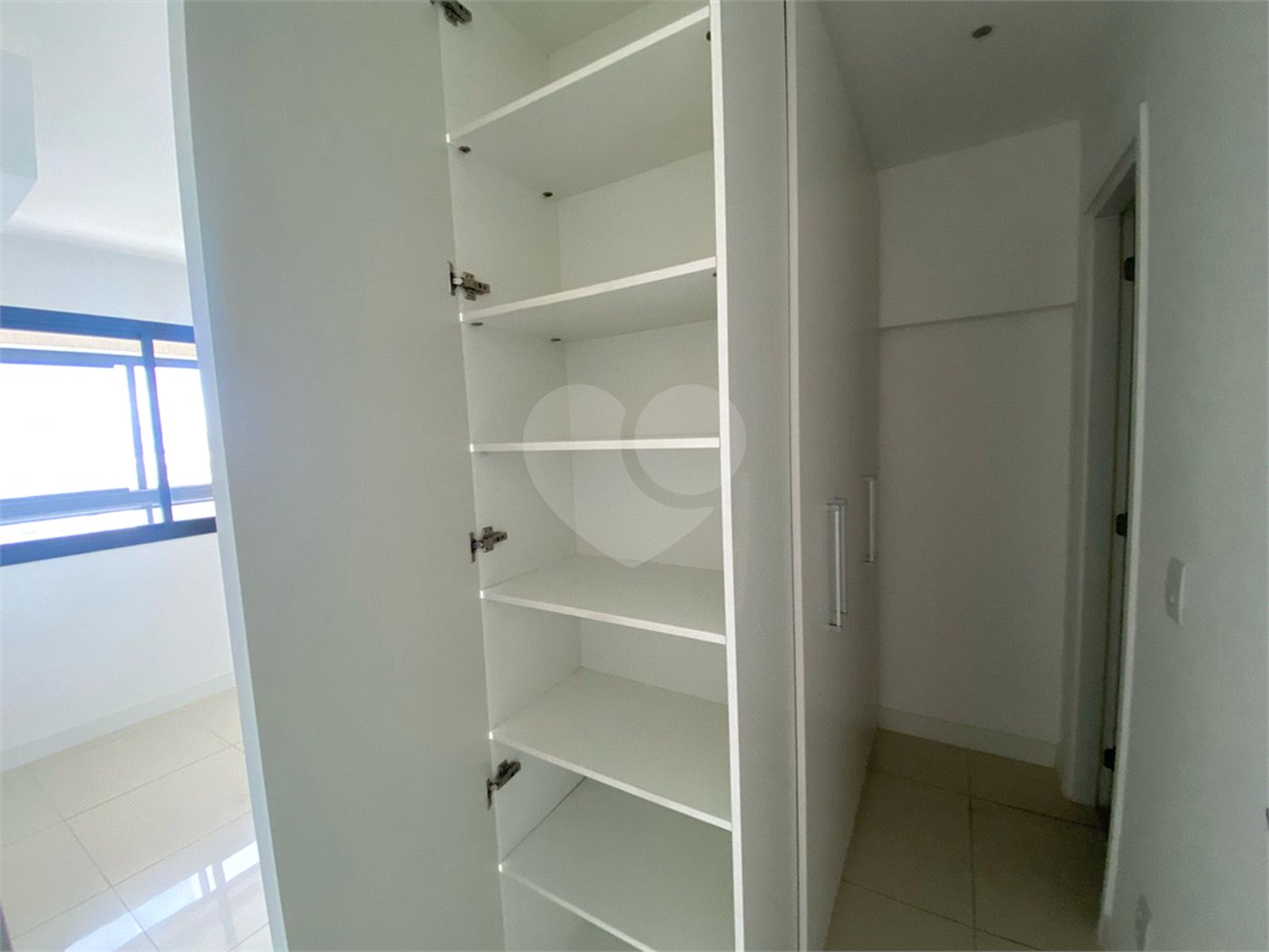 Apartamento à venda com 2 quartos, sendo 1 suíte, em Recreio dos Bandeirantes, Rio de Janeiro, RJ