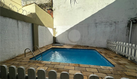 Casa à venda com 3 quartos, sendo 1 suíte,  no condomínio Residencial Jardim das Palmas, São Paulo - SP