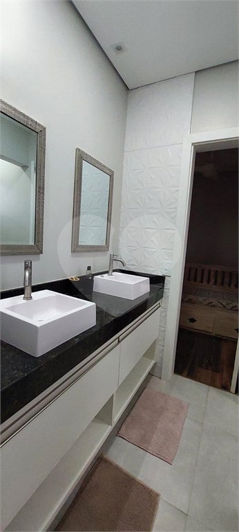 Casa para alugar com 5 quartos, sendo 1 suíte, no condomínio Figueira Garden, Atibaia - SP