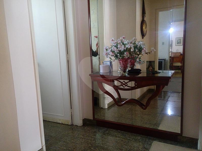 Casa à venda com 5 quartos, sendo 2 suítes, em Santana, São Paulo, SP