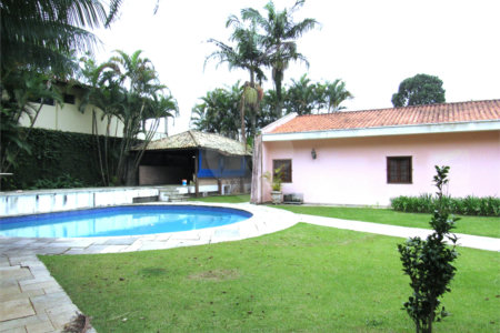 Casa à venda com 3 suítes em Alto da Boa Vista, São Paulo, SP