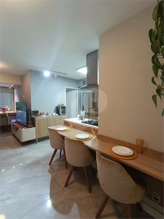 Apartamento à venda com 3 quartos, sendo 1 suíte, em Jardim Flor da Montanha, Guarulhos, SP