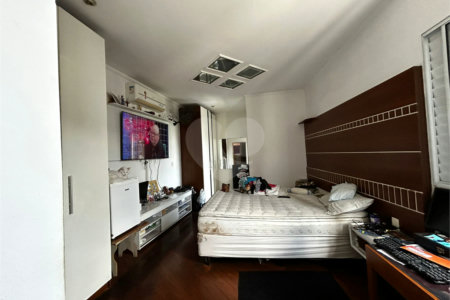 Casa à venda com 4 quartos, sendo 2 suítes, em Vila Buenos Aires, São Paulo, SP