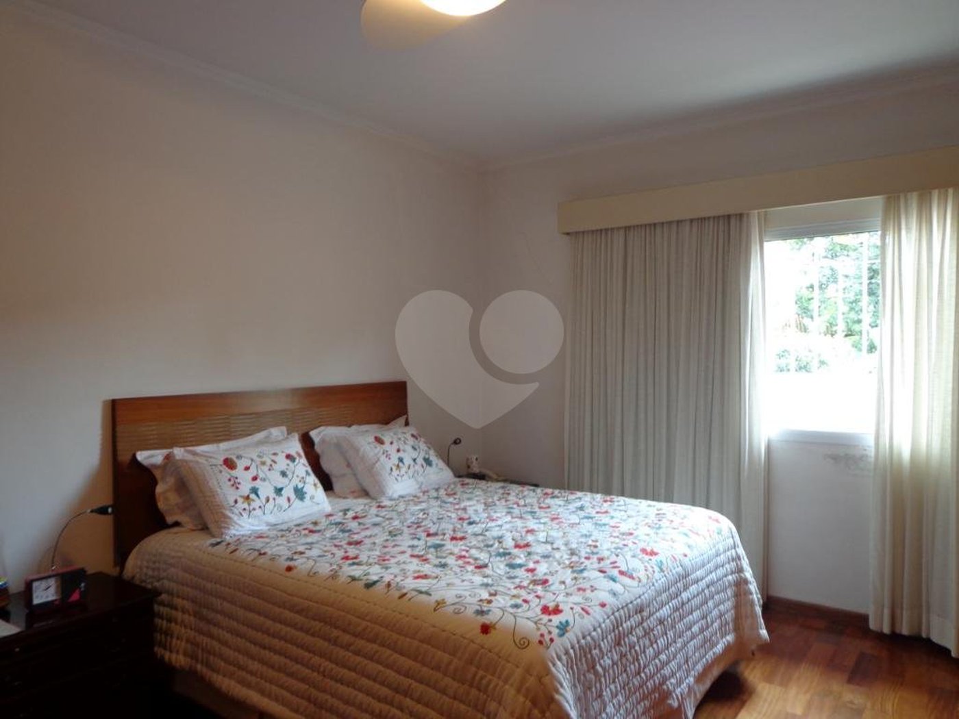 Sobrado à venda com 4 quartos, sendo 2 suítes, em Jardim São Bento, São Paulo, SP