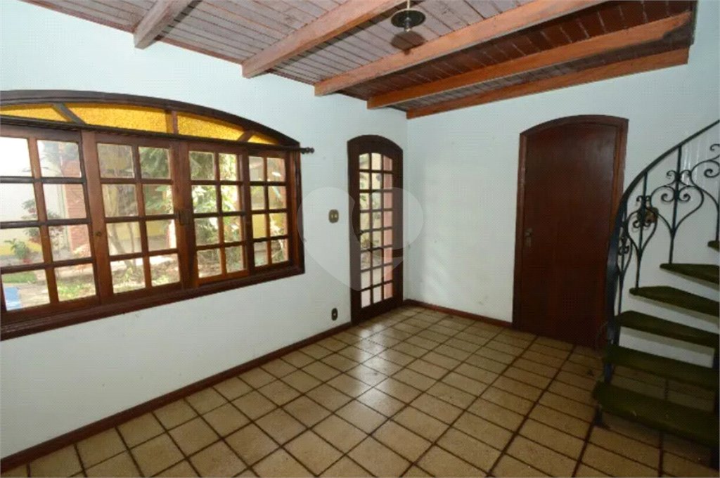 Casa à venda com 5 suítes em Capela do Socorro, São Paulo, SP
