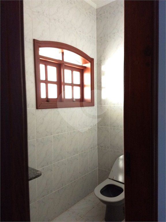 Sobrado à venda com 5 quartos, sendo 1 suíte, em Vila Esperia Ou Giglio, Atibaia, SP