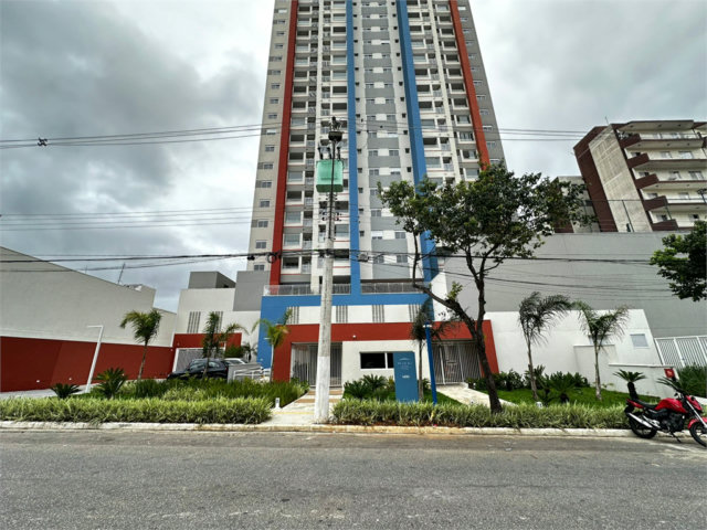 Apartamento para alugar com 1 suíte em Jardim Santa Helena, Suzano, SP