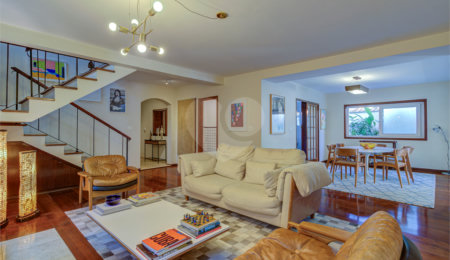 Casa de Vila à venda com 4 quartos, sendo 2 suítes,  em Jardim Marajoara, São Paulo, SP