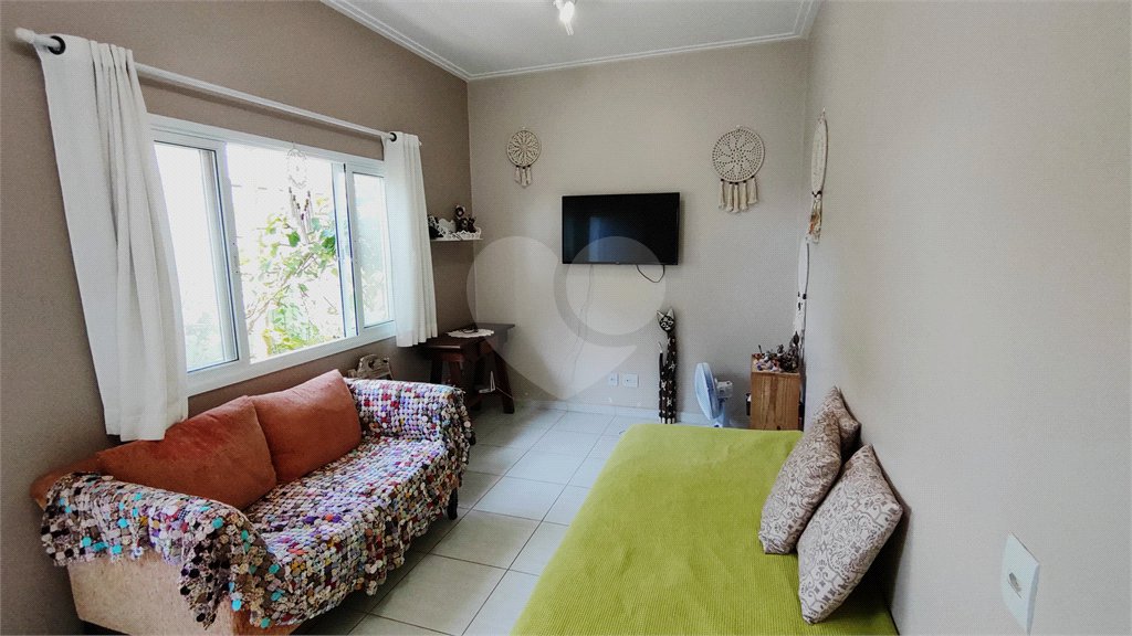 Casa à venda com 4 quartos, sendo 2 suítes, no condomínio Parque Chapada Itu, Itu - SP