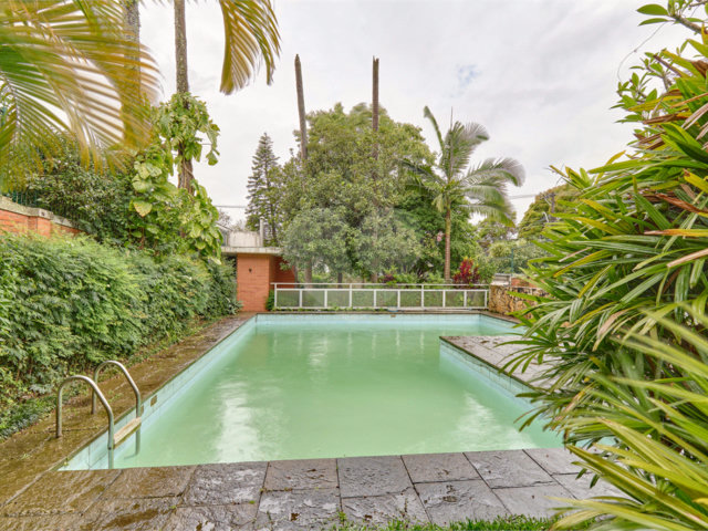 Casa Térrea à venda com 3 quartos, sendo 1 suíte,  em Chácara Monte Alegre, São Paulo, SP