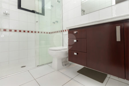 Apartamento à venda com 2 suítes em Campo Belo, São Paulo, SP