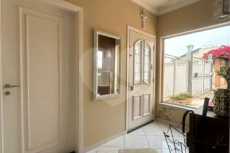 Casa à venda com 3 quartos, sendo 1 suíte, no condomínio Residencial Delle Stelle, Louveira - SP