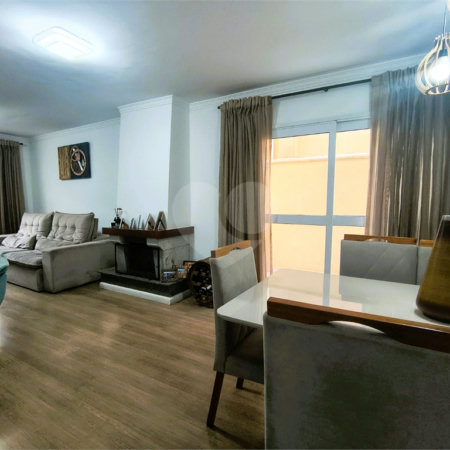 Casa à venda com 3 quartos, sendo 1 suíte, no condomínio Vila Panamericana, São Paulo - SP