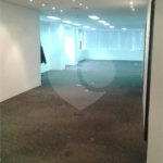 Conjunto comercial na Vila Olimpia