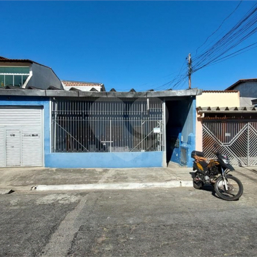 Casa à venda com 14 quartos em Vila Nivi, São Paulo, SP