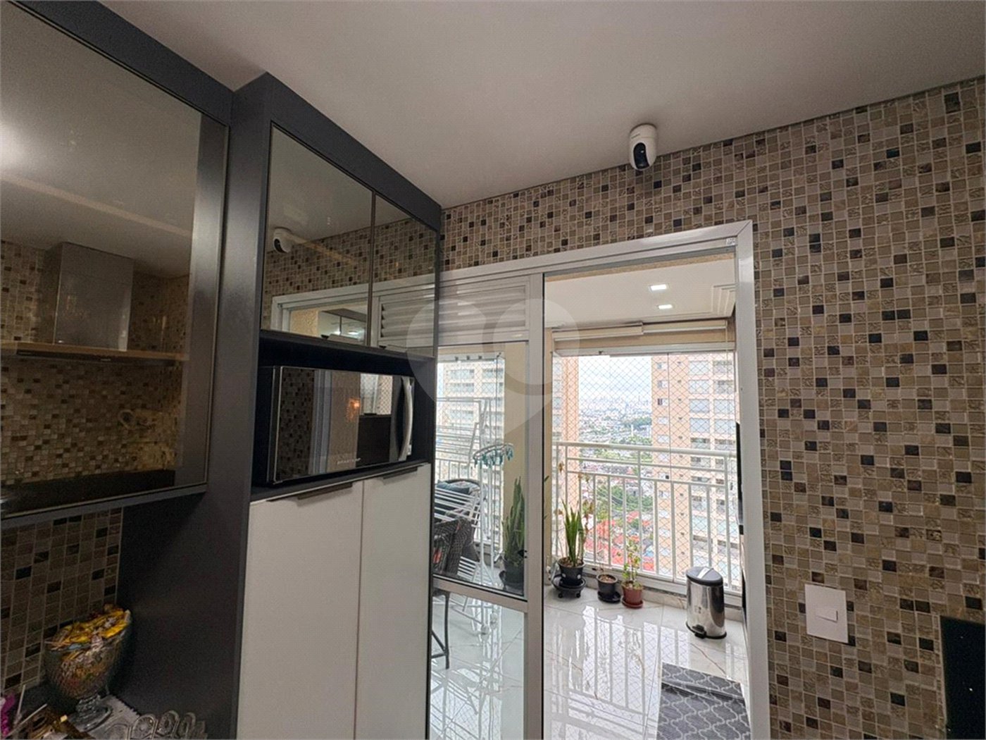 Apartamento à venda com 4 quartos, sendo 3 suítes, em Vila Augusta, Guarulhos, SP