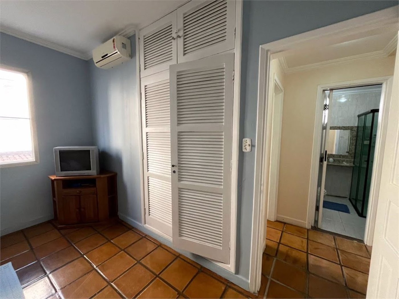 Apartamento Residencial à venda, Jardim Virginia, Guarujá - AP0424.