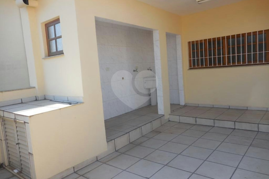 Casa Térrea à venda com 5 quartos, sendo 1 suíte,  em Tucuruvi, São Paulo, SP