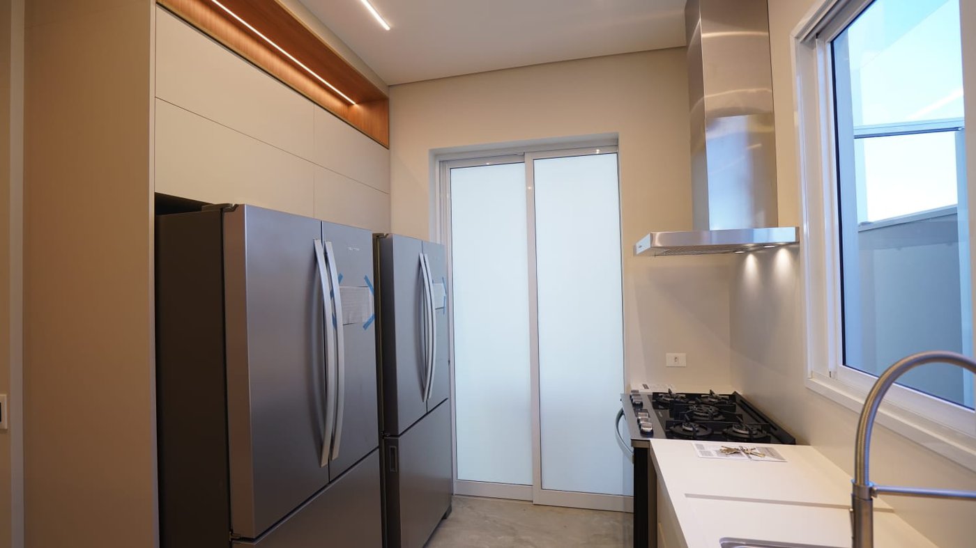Casa à venda com 4 quartos, sendo 1 suíte, em Parque Residencial Mart Ville, Presidente Prudente, SP