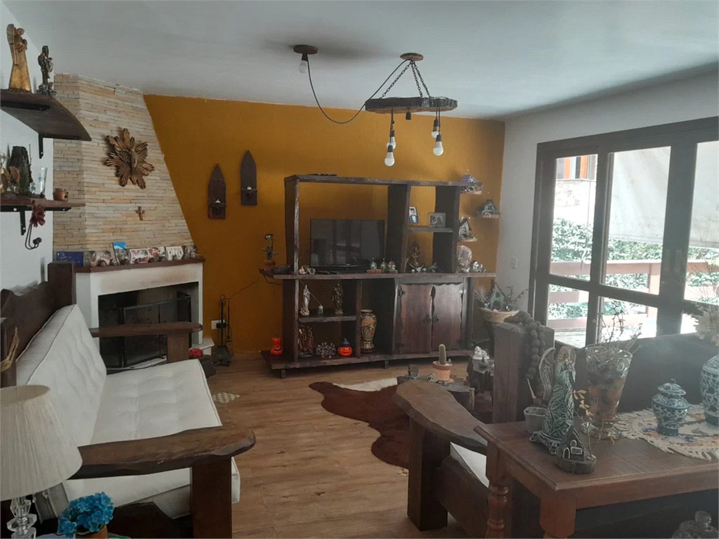 Sobrado à venda com 6 quartos, sendo 3 suítes,  em Rolinópolis, São Paulo, SP