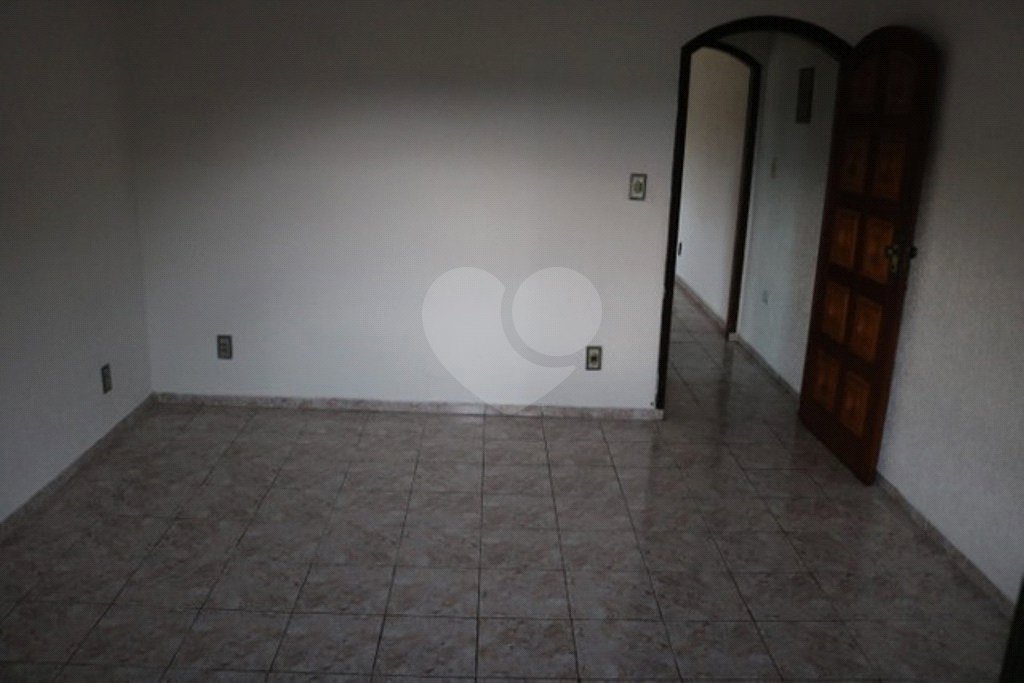 Casa à venda com 2 quartos, sendo 1 suíte, no condomínio Caopiá, São Paulo - SP