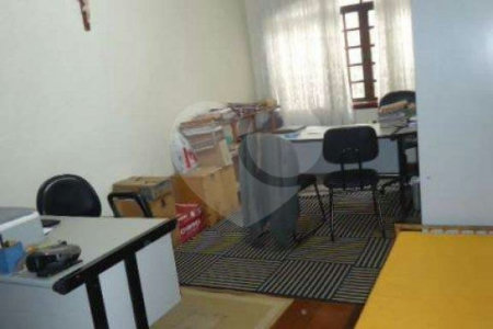 Sobrado à venda com 3 suítes em Vila Gomes, São Paulo, SP