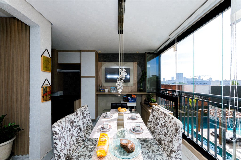 Apartamento à venda com 2 quartos, sendo 1 suíte, em Água Branca, São Paulo, SP