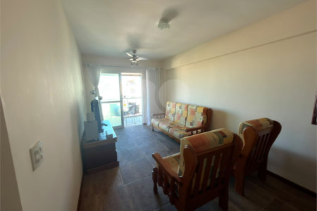 Apartamento à venda com 2 quartos, sendo 1 suíte,  em Vila Nova, Cabo Frio, RJ
