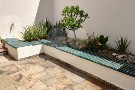 Casa à venda com 4 suítes no condomínio Estância Marambaia, Vinhedo - SP