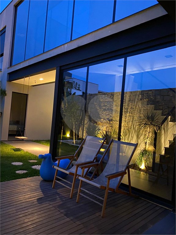 Casa à venda com 4 suítes no condomínio Villas do Golfe, Itu - SP