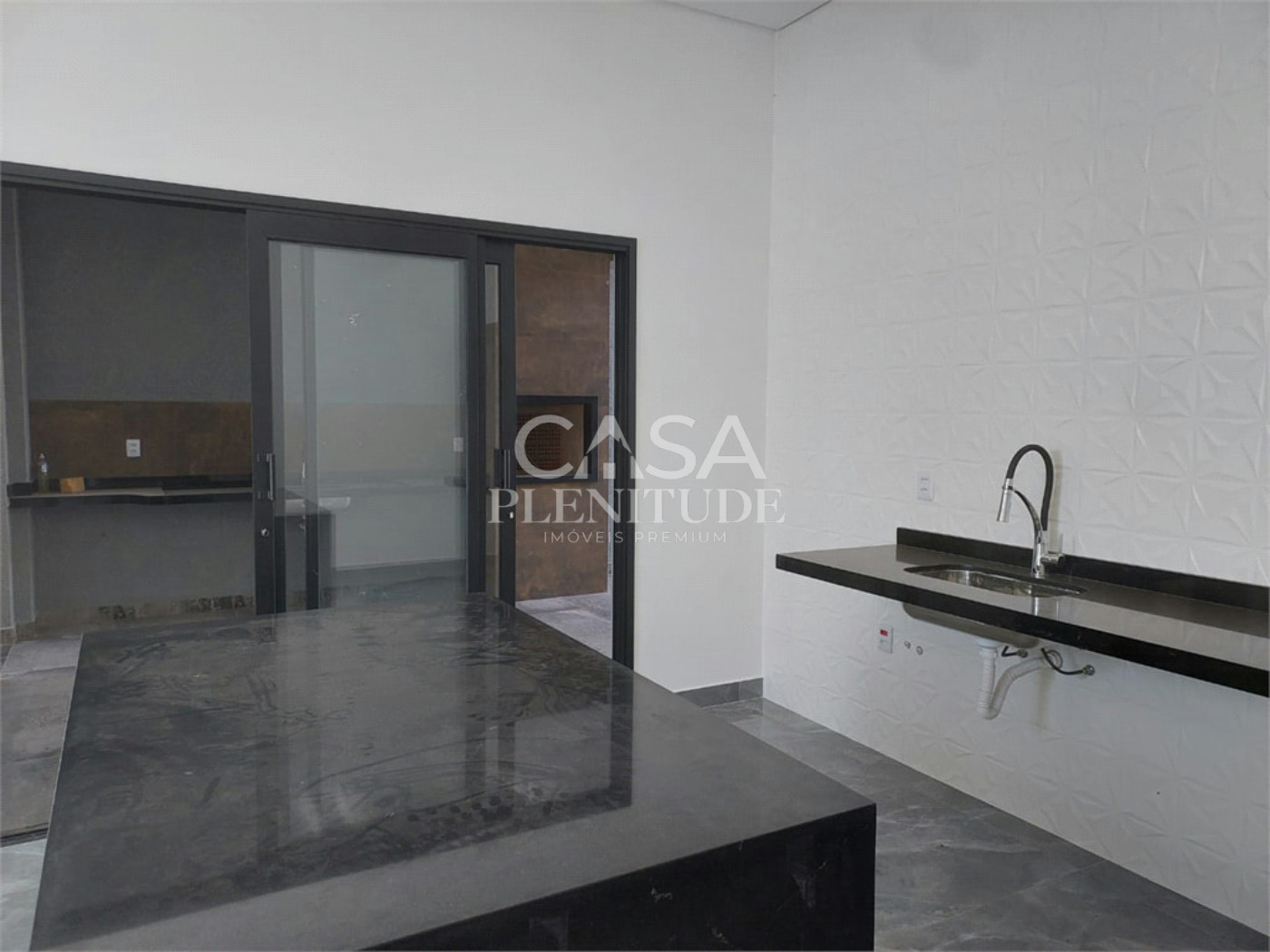 Casa em condomínio à venda com 3 quartos, sendo 1 suíte, em Wanel Ville, Sorocaba, SP