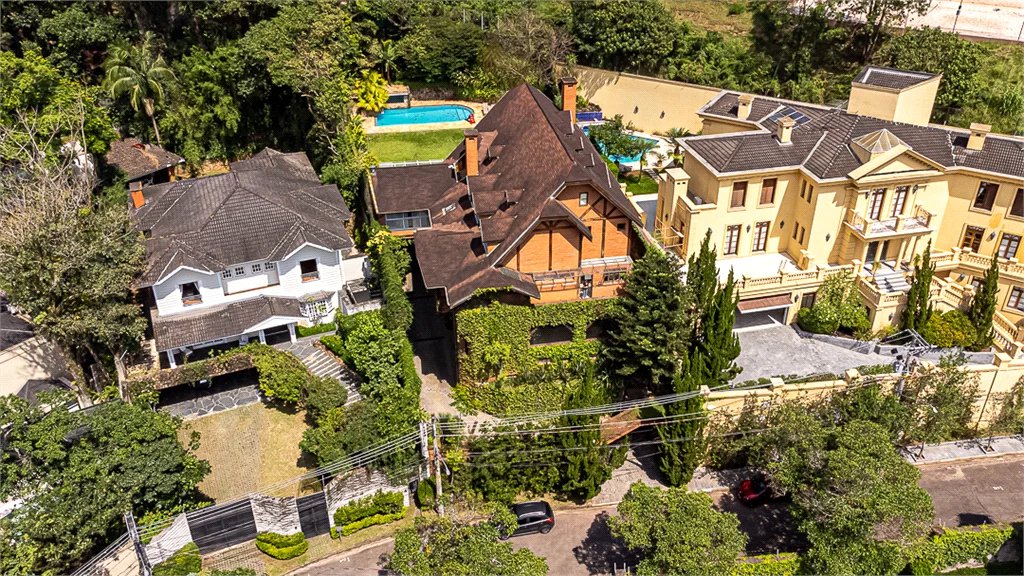 Casa à venda com 5 suítes em Jardim Morumbi, São Paulo, SP