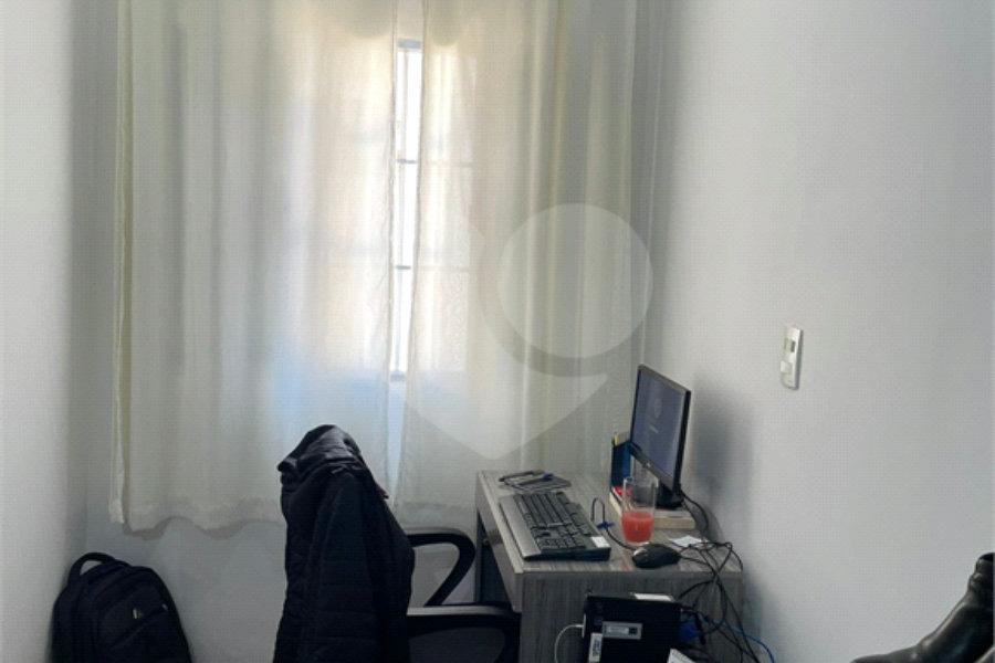 Sobrado à venda com 4 quartos, sendo 1 suíte,  em Horto Florestal, São Paulo, SP
