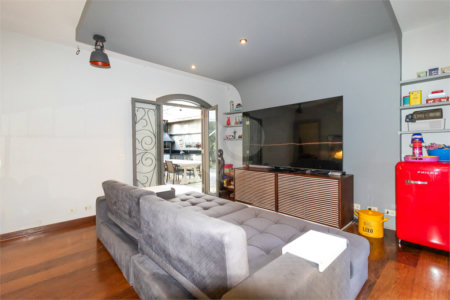 Casa à venda ou para alugar com 3 quartos, sendo 1 suíte, em Butantã, São Paulo, SP