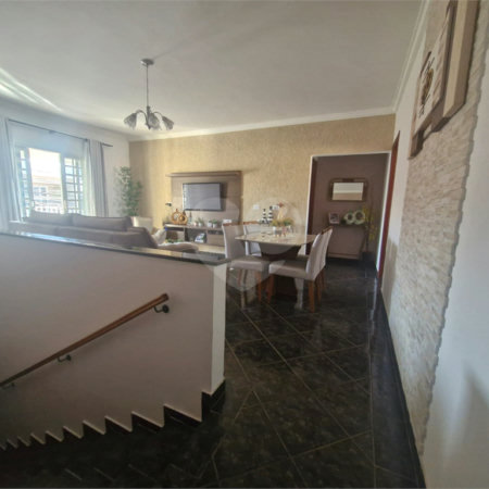 Casa à venda com 4 quartos, sendo 1 suíte, em Jardim Planalto, Salto, SP
